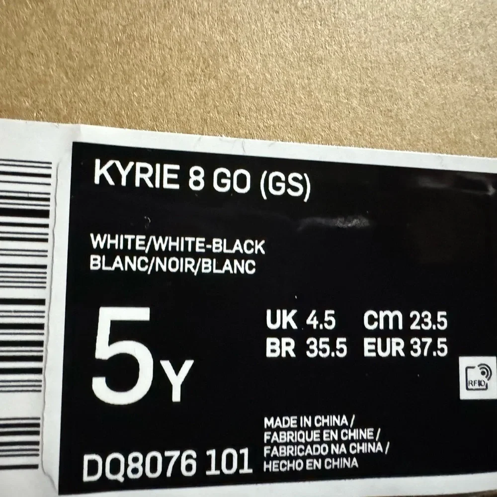 Nike Kyrie 8 GO PS 'White Black' DQ8076-101 Size 5 Youth New In Box